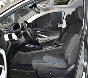 Chevrolet Captiva Premier ( 2023 Model ) in Grey Color GCC Specs