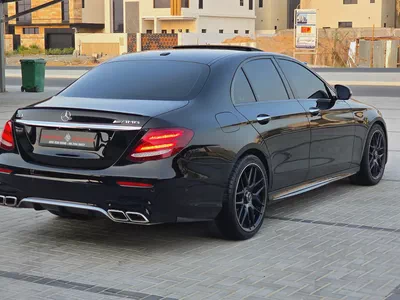 2018 Mercedes-Benz E-Class E 300 - Premium Luxury Sedan-6
