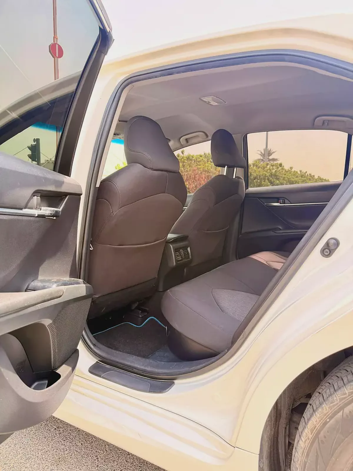 Toyota Camry 2.5L LE GCC Specs Good Condition-9-9