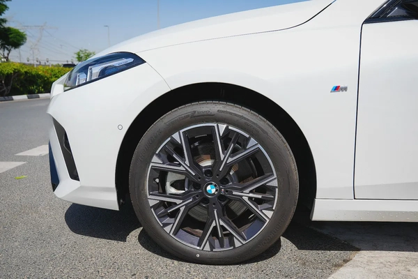 BMW 225L 2025!! BRAND NEW CAR!! MENTIONED PRICE IS FOR EXPORT ONLY