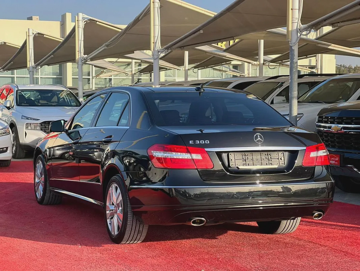 Mercedes-Benz E 300, 2013, Korean Specs Ref#993-3-3