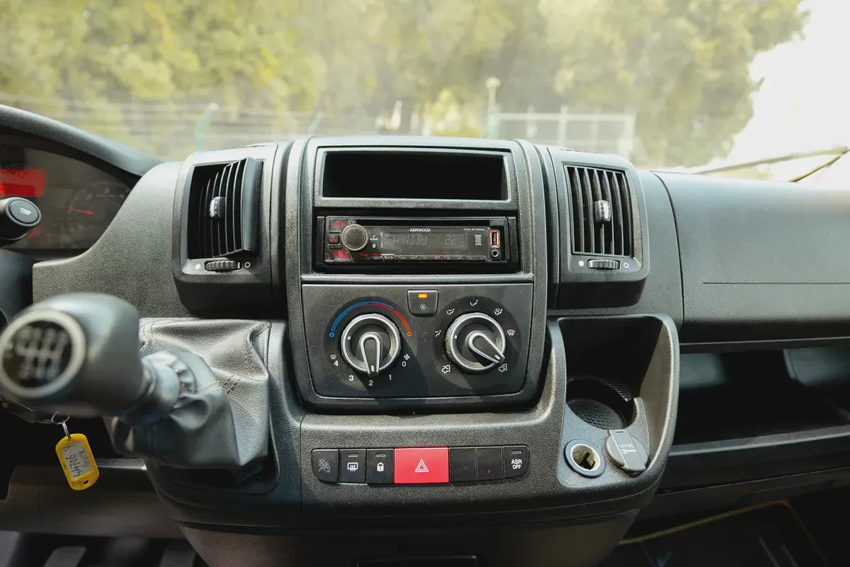 Peugeot Boxer Delivery Van | GCC Specs | Ref#P02696-10-10