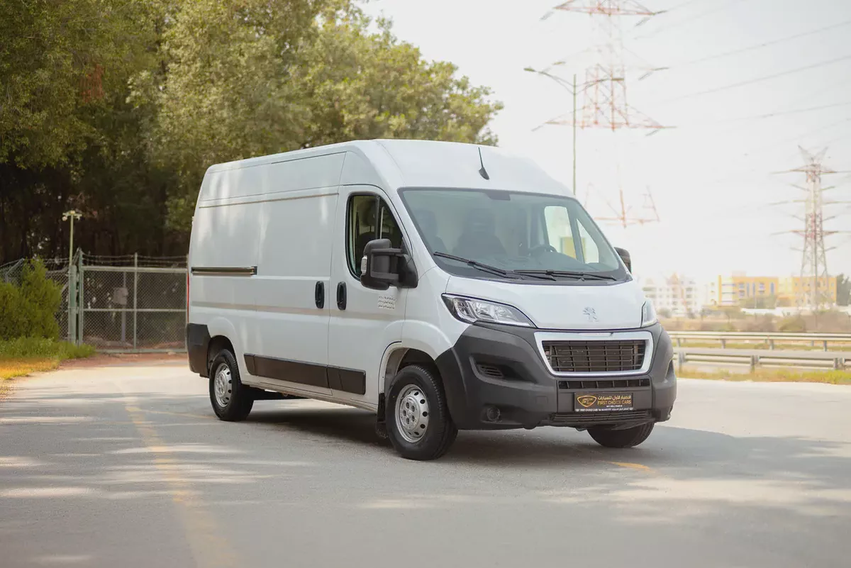Peugeot Boxer Delivery Van | GCC Specs | Ref#P02696-1-1