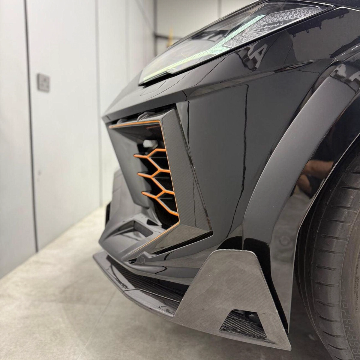 Lamborghini Urus STD S 4.0T V8 4.0T V8 | Mansory | Ultimate Tuned Super SUV | Head-Turning Design & Performance-16-0