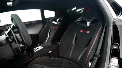 2021 LAMBORGHINI HURACAN STO-6