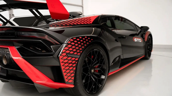 2021 LAMBORGHINI HURACAN STO