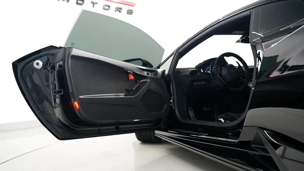 2021 LAMBORGHINI HURACAN STO