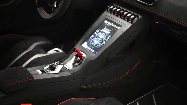 2021 LAMBORGHINI HURACAN STO