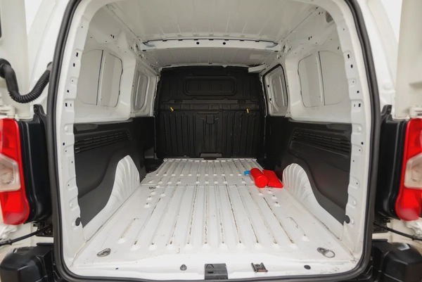 Peugeot Partner | Delivery Van | Petrol | GCC Specs | Ref#P26602
