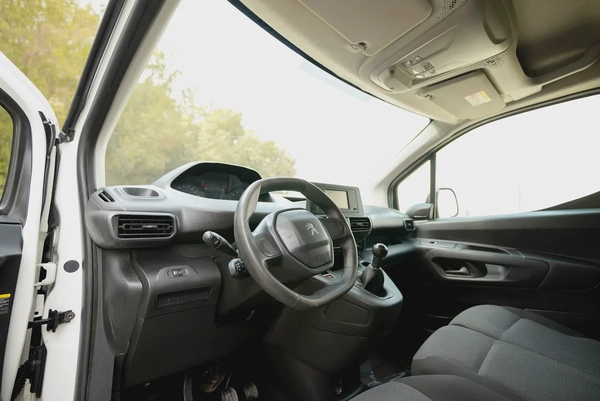 Peugeot Partner | Delivery Van | Petrol | GCC Specs | Ref#P26602