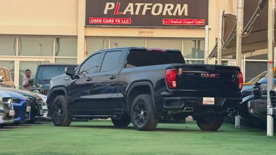 GMC Sierra Elevation V8 5.3L | Gcc Specs | Original paint under warranty-3