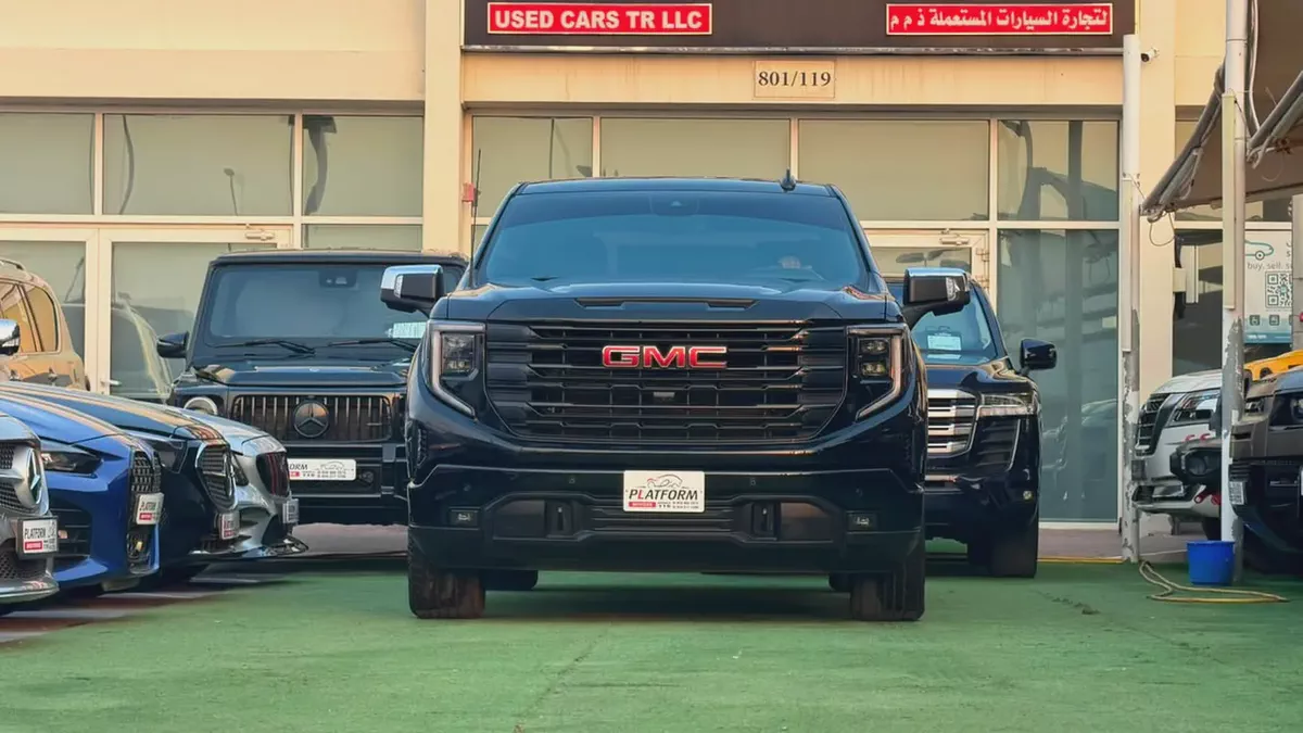 GMC Sierra Elevation V8 5.3L | Gcc Specs | Original paint under warranty-5-5