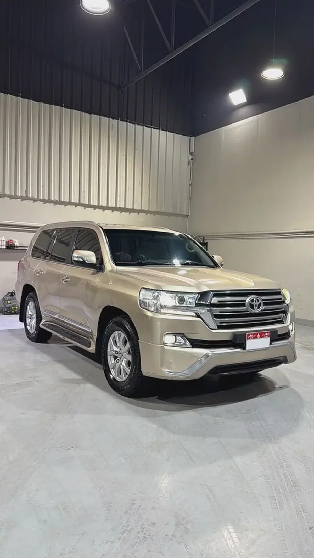 Toyota Land Cruiser VXR 2017 GCC Specs V8 Full Option-1-1