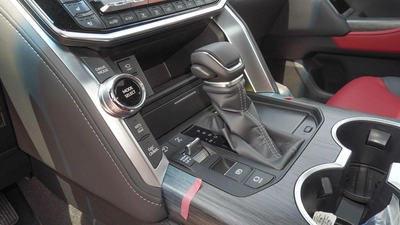 Toyota Land Cruiser VXS TWIN TURBO 3.5L-7