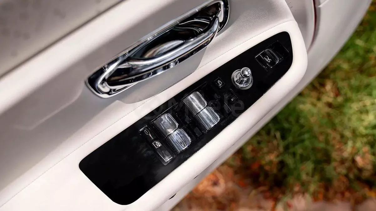 Rolls Royce Spectre STD-9-0