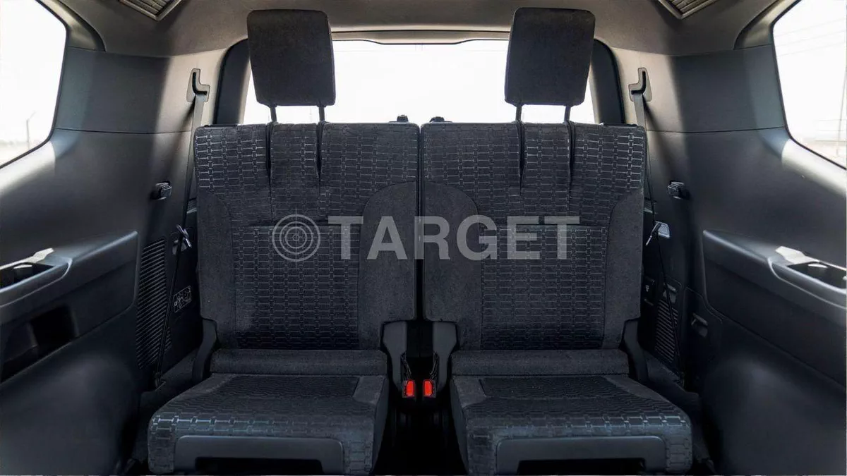 Toyota Land Cruiser GXR Toyota land cruiser Lc 300 GXR 3.3D AT 2025-10-0
