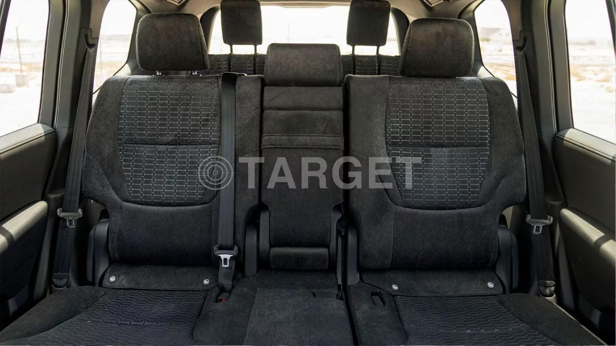 Toyota Land Cruiser GXR Toyota land cruiser Lc 300 GXR 3.3D AT 2025-11-0