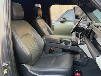 2022 Land Rover Defender 90 SE P300 | GCC Specs | Pristine Condition-12