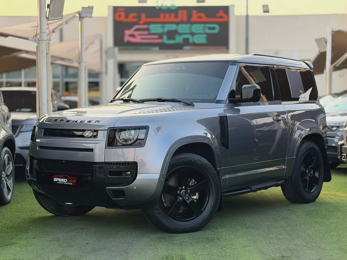 2022 Land Rover Defender 90 SE P300 | GCC Specs | Pristine Condition-2-2