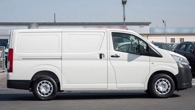 Toyota Hiace GL - Standard Roof 3.5L-5