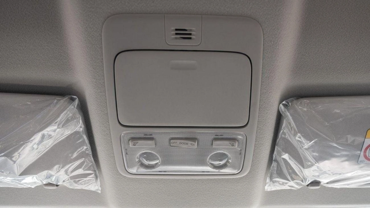 Toyota Hiace GL - Standard Roof 3.5L-13-0