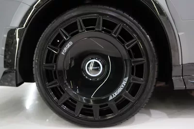 Rolls-Royce Cullinan Black Badge Original Mansory-17