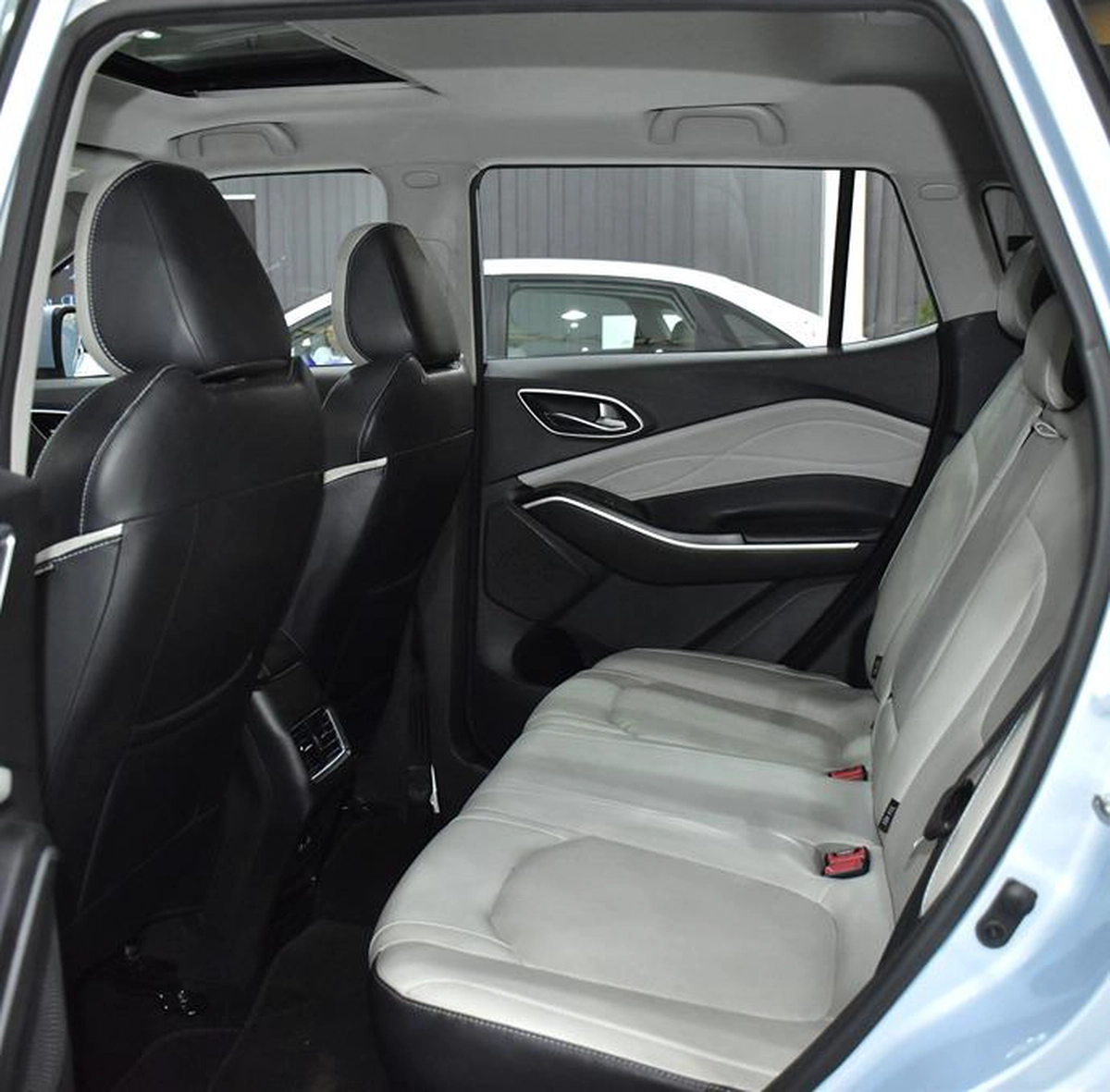 JAC JS4 1.5T ( 2023 Model ) in Blue Color GCC Specs-12-12