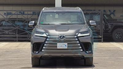 Lexus LX 700h Signature 2026 | GCC Specs | Brand New Luxury Hybrid-1