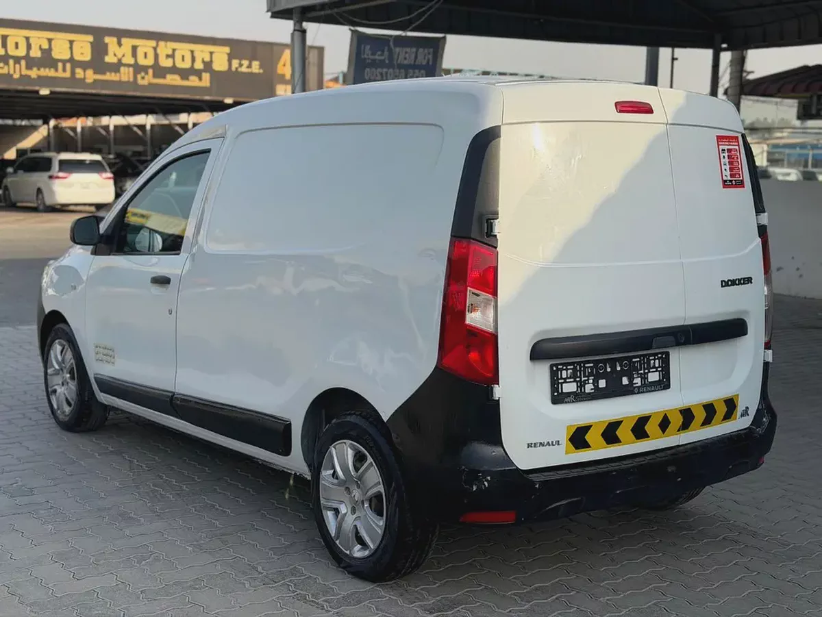 Renault Dokker 2020 GCC Specs Excellent Condition-2-2