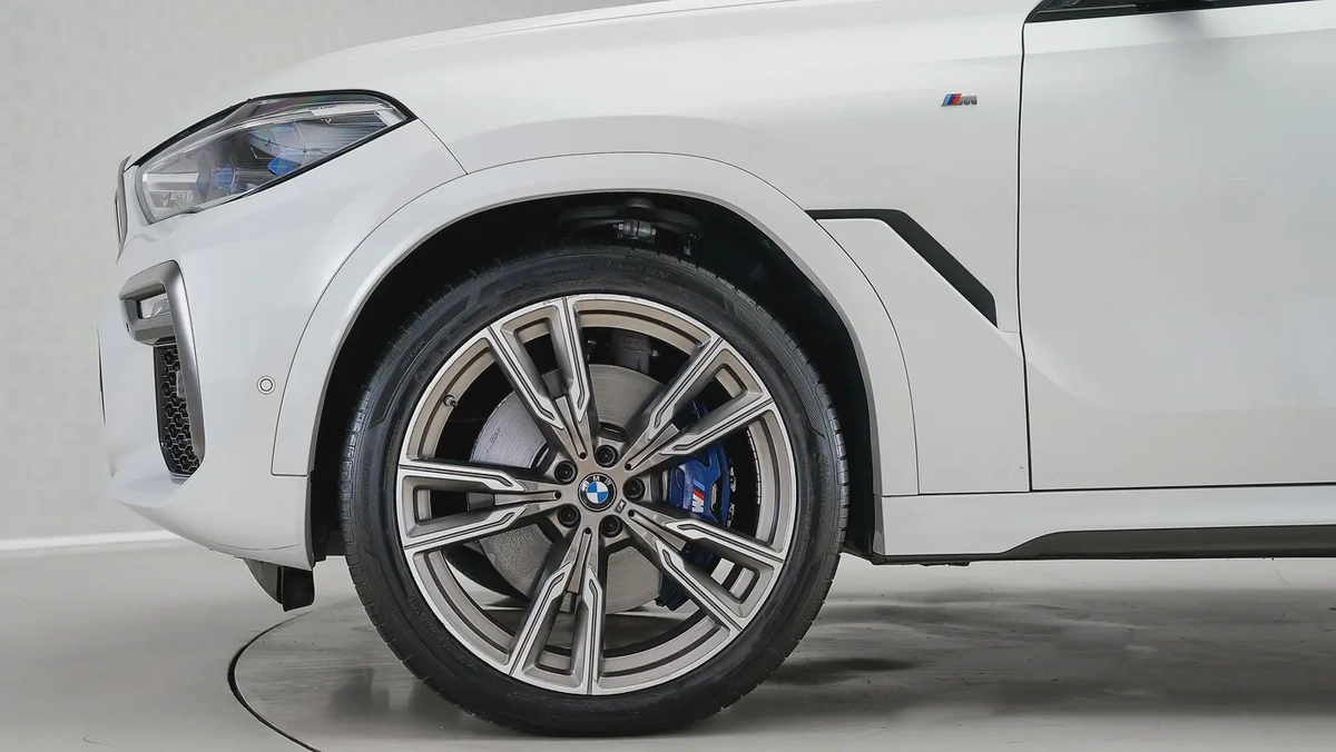 UAEs Very Best Example | AED 2,915 Per Month |  Low KM X6 M50i-10-10
