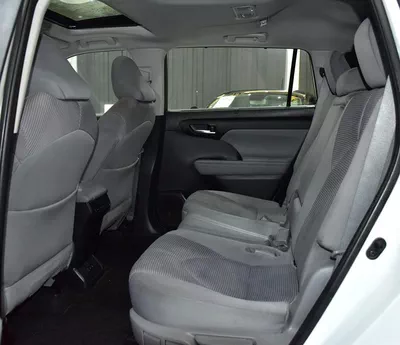 Toyota Highlander Hybrid GLE ( 2023 Mode...-9