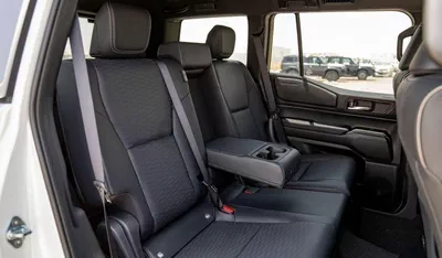 Toyota Prado GXR 250 2.4P AT FIRST EDITION MY2025 – WHITE-14
