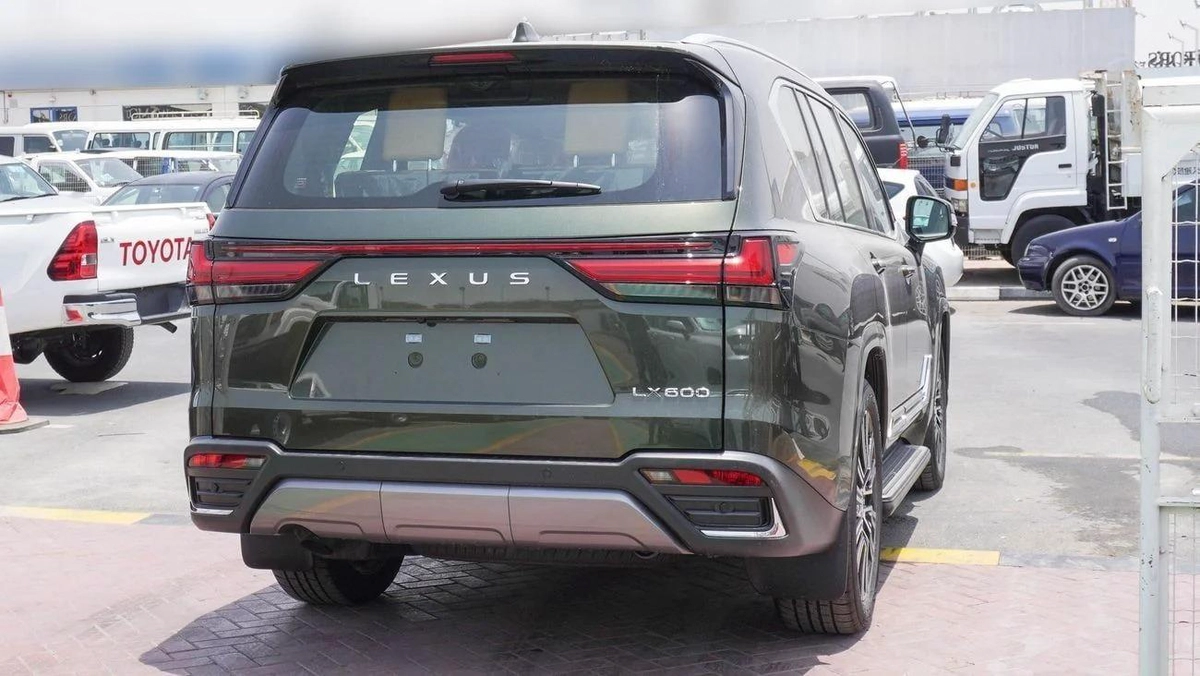 Lexus LX600 3.5L V6