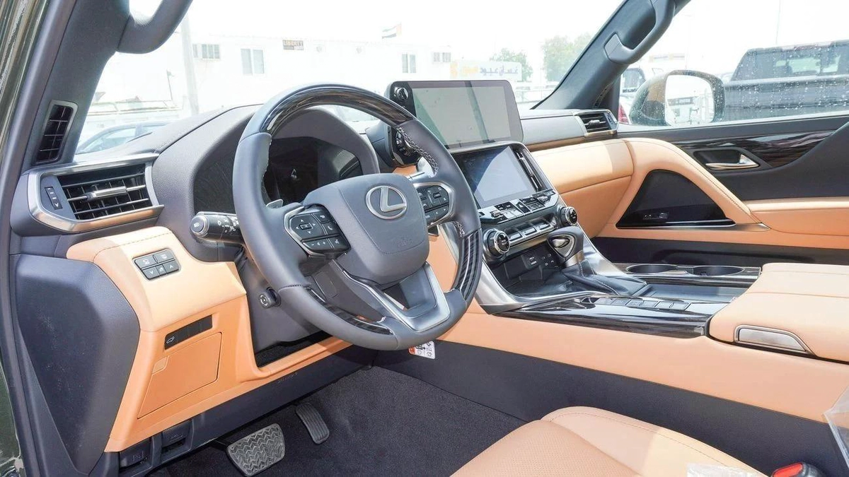 Lexus LX600 3.5L V6