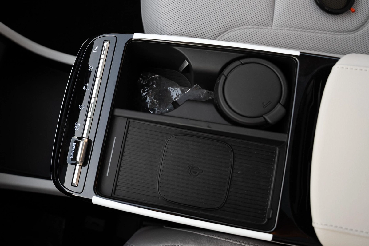 Hyundai Tucson 2025 | GCC | Panoramic Roof | Immediate Delivery | Best Price UAE-17-17