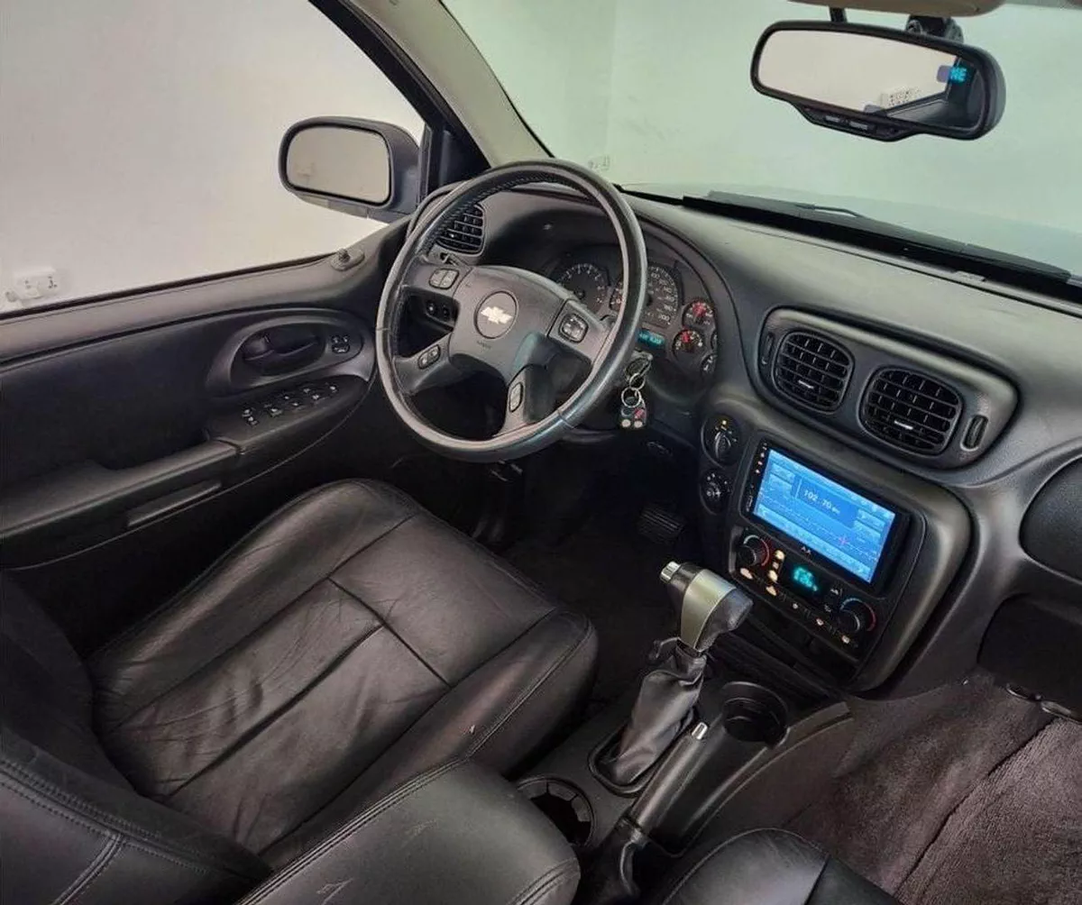 Chevrolet Trailblazer LTZ 4.2L-6CYL - EXCELLENT CONDITION GCC SPECIFICATION-5-0