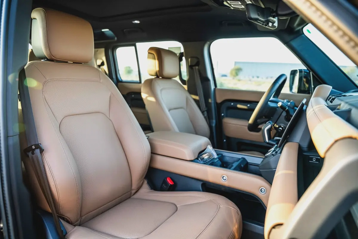 2026 Land Rover Defender 110 HSE X-Dynamic P400 | GCC Specs | Export Only | AED 410,000-13-13