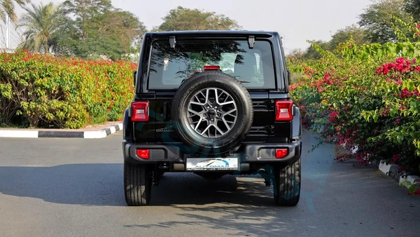 ( Eid al-Adha Offer ) 2025 JEEP WRANGLER UNLIMITED SAHARA I4 GCC 0Km With 3 Years Or 60K km Warranty