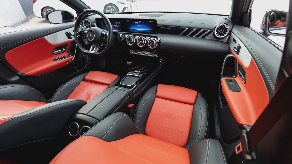 Mercedes-Benz A-Class 35 AMG 2024-21-21