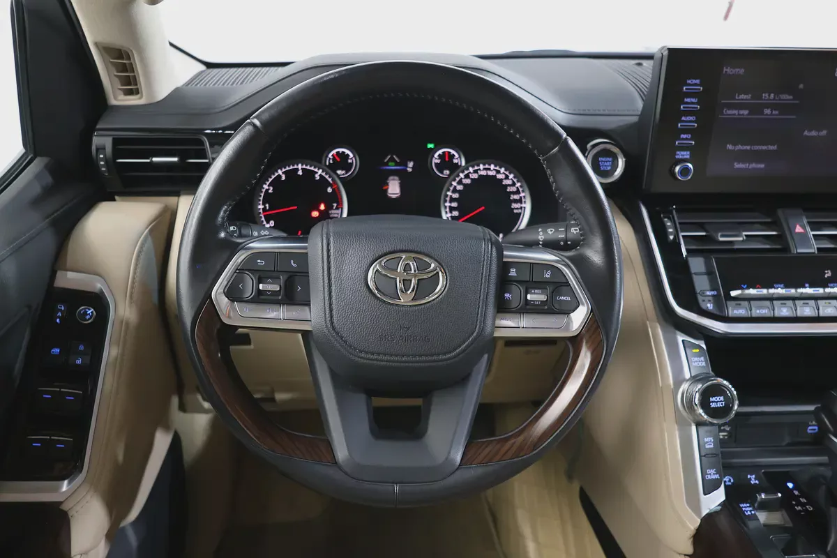 Toyota Land Cruiser 3.5L TWINTURBO GXR 2022 | GCC Specs | Pristine Condition-10-10