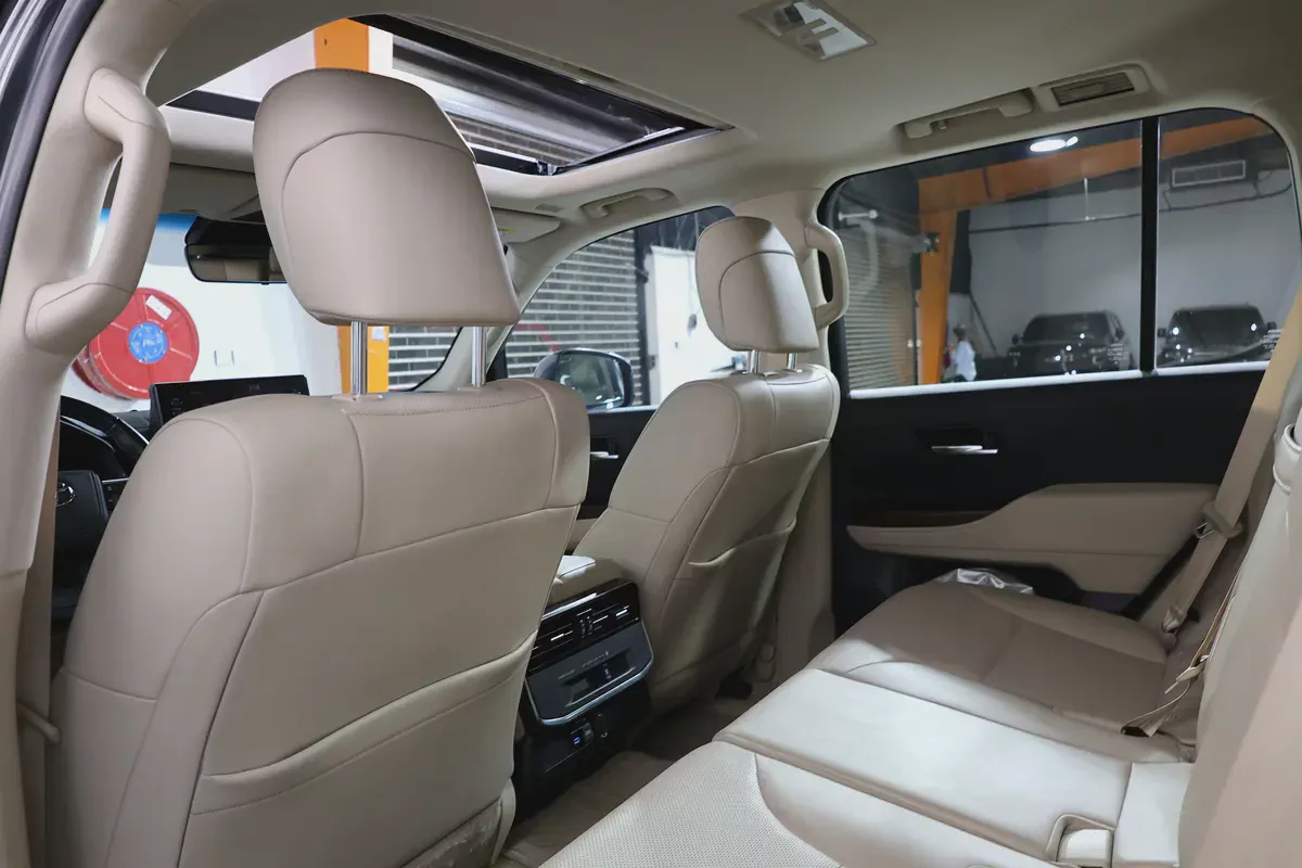 Toyota Land Cruiser 3.5L TWINTURBO GXR 2022 | GCC Specs | Pristine Condition-15-15