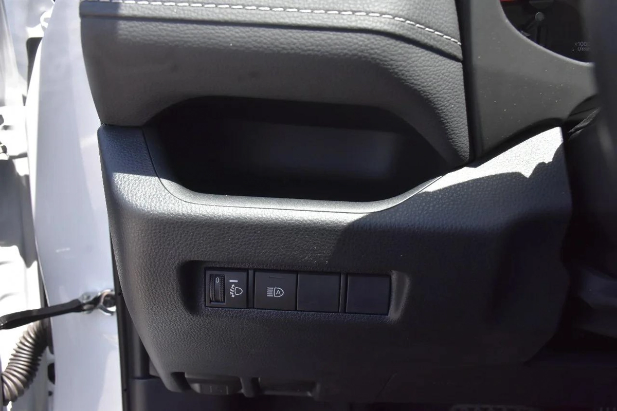 RAV4 URBAN EDITION NEW 2025 | WHITE-7-7