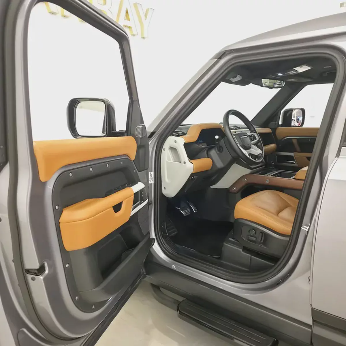 AED 5154 PM | LAND ROVER DEFENDER HSE P400 2024 | AGENCY WARRANTY TILL MARCH 2029 | SERVICE PACKAGE-9-9