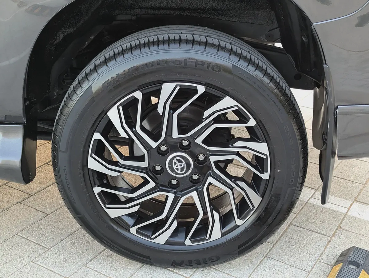 Toyota Prado 2012 Facelifted 2023 With Interior And Exterior TXL GCC Specs In excellent Condition