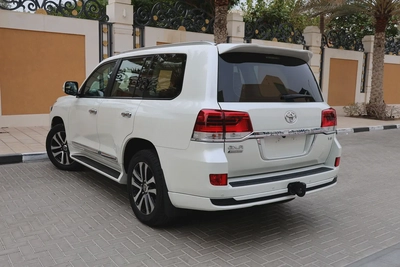 TOYOTA LAND CRUISER-GXR GRAND TOURING-2019-148000KM-GCC SPECS-EXCELLENT CONDITION-2