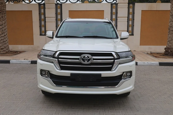 TOYOTA LAND CRUISER-GXR GRAND TOURING-2019-148000KM-GCC SPECS-EXCELLENT CONDITION