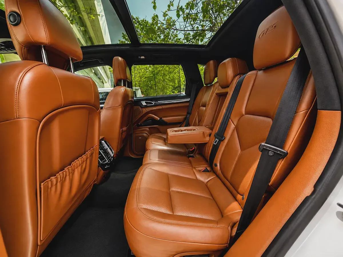 AED 2,473 PM (24 MONTH) Porsche Cayenne GTS 2016 | GCC Specs  | Excellent Condition-6-6