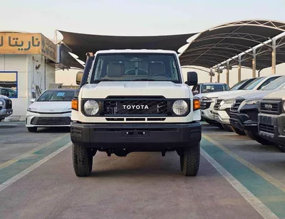Toyota Land Cruiser Pick Up  M/T / DOUBLE CABIN / 2.8L V4 DIESEL / SNORKEL / 4WD (CODE # STD-E)-0