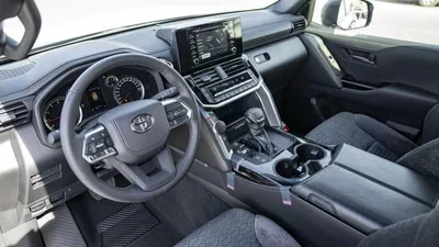 Toyota Land Cruiser GXR (LHD) TOYOTA LAND CRUISER LC300 GXR 4.0P AT MY2025– GREY-10