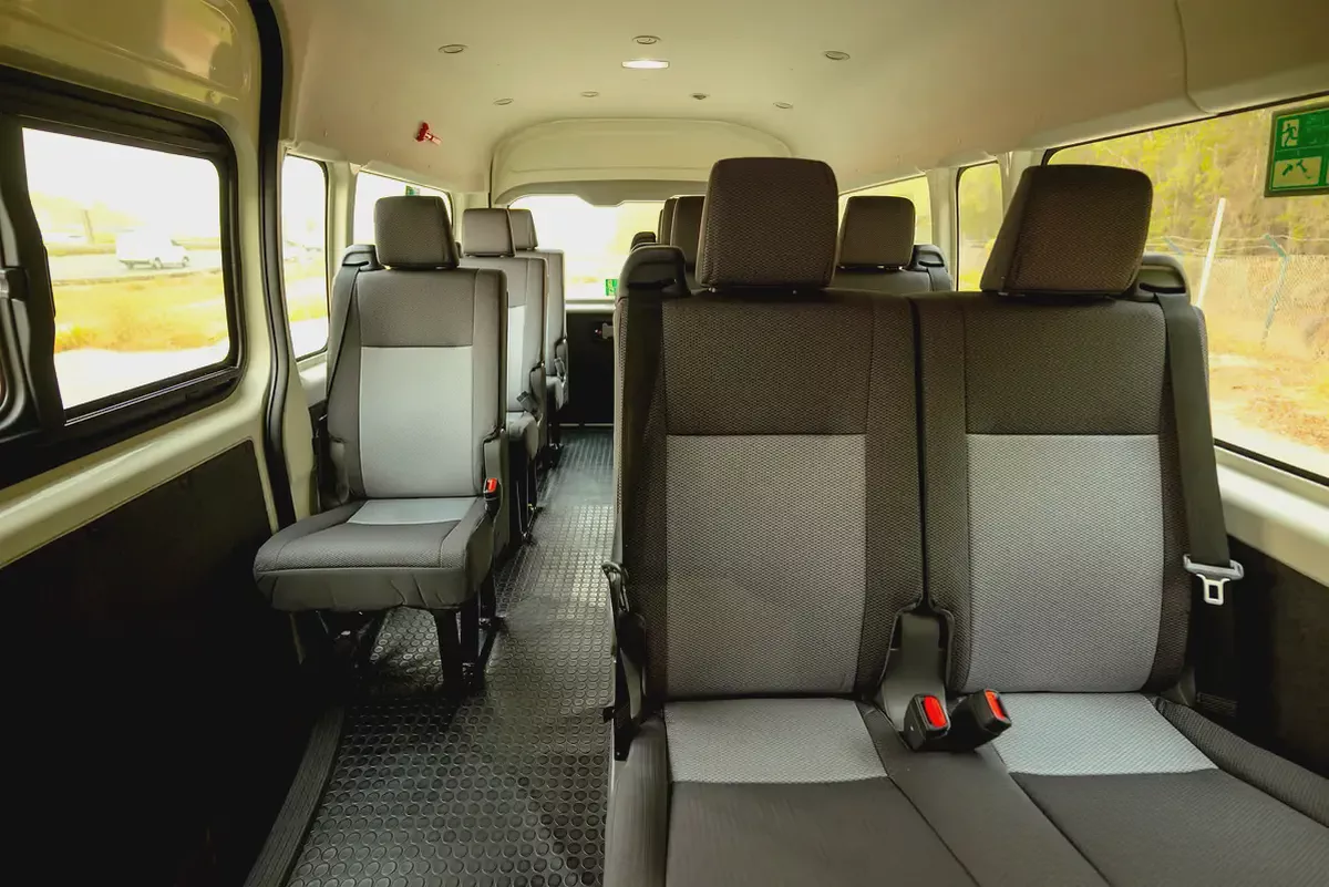 High Roof | Automatic | 13-Seater Passanger Van | GCC Specs | Ref#T38541-10-10